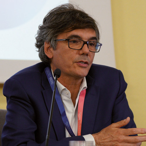 Maurizio Goretti durante un intervento alla Conferenza GARR 'Frontiere digitali' a Bari nel maggio 2025 - credits: Edoardo Angelucci